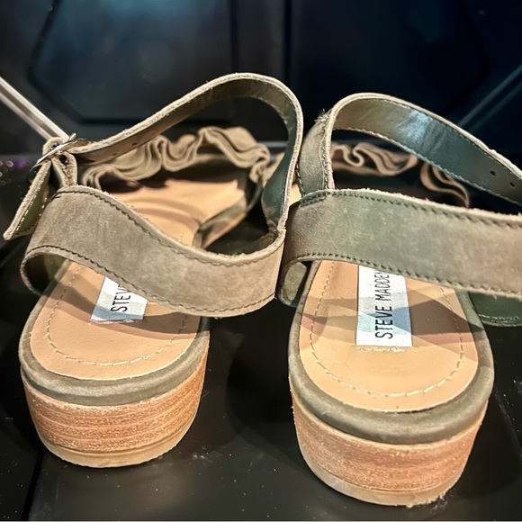 Steve Madden Olive Nu buck sandals size 7 - Picture 3 of 5